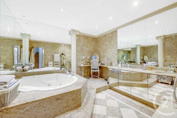 Maison à vendre  9 pièces - 315 m2 MONTROUGE - 92