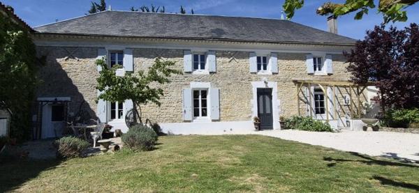 Maison ancienne Néré 189 m²