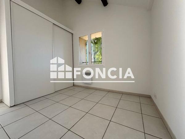 Location Appartement 3 pièces 72.5 m² - 14 AVENUE THEOPHILE DELORME Le Pontet 84130