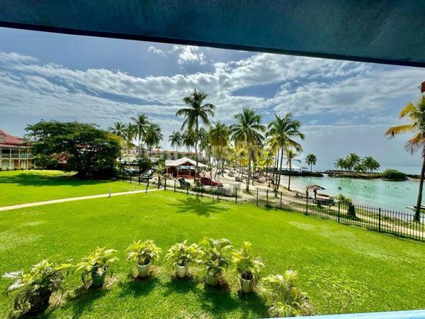 Appartement Meublé Bas Du Fort Vue Mer