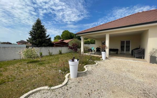 Maison à vendre    5 pièces • 123 m2 Arandon