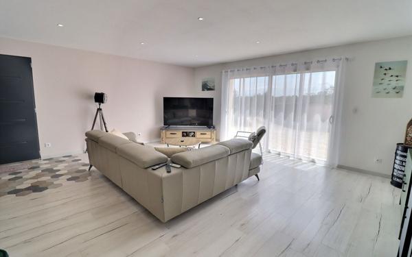 Maison à vendre    5 pièces • 123 m2 Arandon