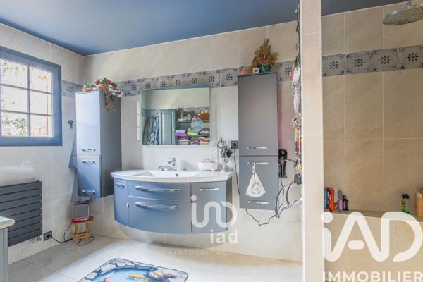 Maison à vendre 8 pièces 181 m² Alizay