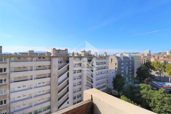 A Louer EN EXCLUSIVITÉ GRAND T2  PROCHE FACULTÉ TIMONE  LUMINEUX  TRAVERSANT SUD CALME  2 BALCONS  IDÉAL INVESTISSEUR