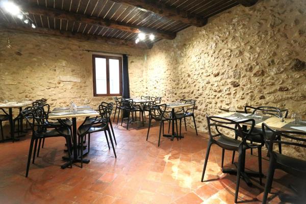 La Roque d'Anthéron maison et commerce de 129m²