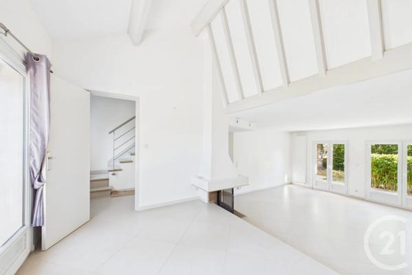 Maison à vendre  4 pièces - 96,70 m 2   EYSINES  - 33