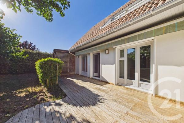Maison à vendre  4 pièces - 96,70 m 2   EYSINES  - 33