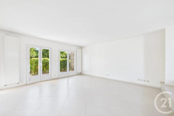 Maison à vendre  4 pièces - 96,70 m 2   EYSINES  - 33