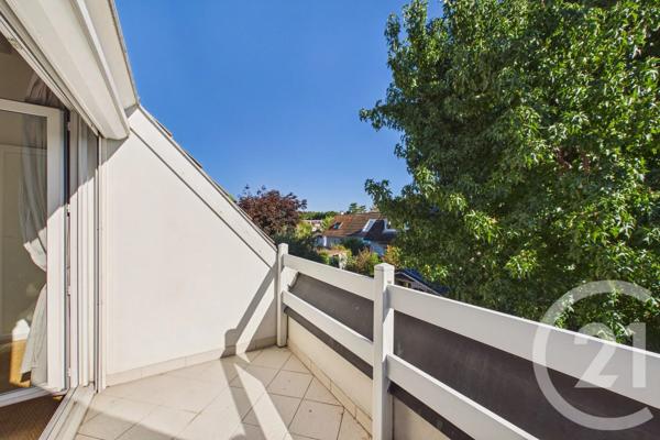 Maison à vendre  4 pièces - 96,70 m 2   EYSINES  - 33