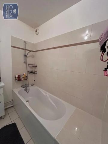 Appartement à vendre 2 pièces 43m² Corbeil-Essonnes (91100)