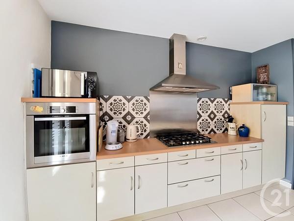Maison à vendre  6 pièces - 126,59 m 2   BUXEROLLES  - 86