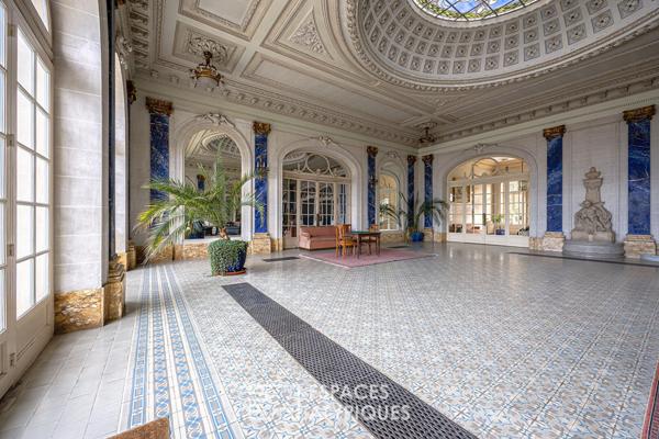 Duplex historique dans un ancien palace aixois
