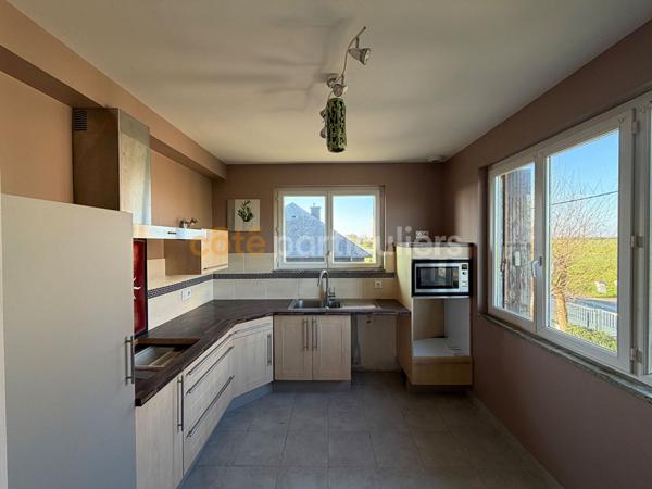 Vente Maison136,7 m² - 8 Pièces - SAINT MELOIR DES ONDES (35350)