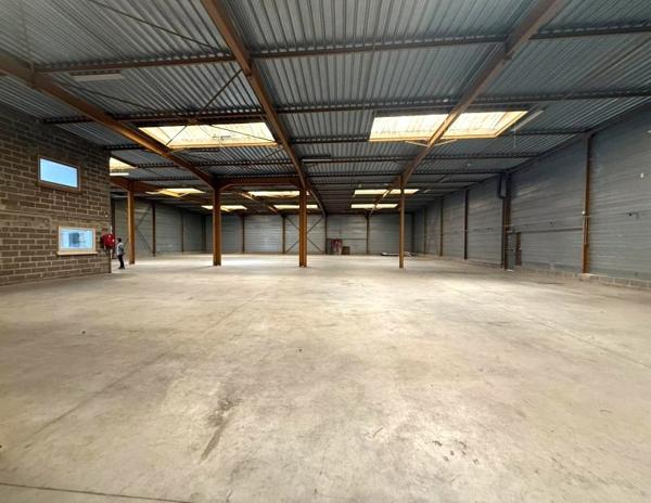 Vente murs / Local Industriel / Bâtiment à Évreux (27000)