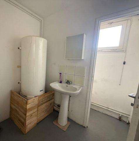 Vente murs / Local Industriel / Bâtiment à Évreux (27000)