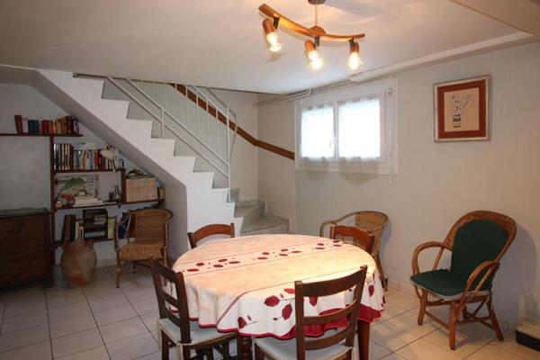 Maison à La Roche Chalais 6 pièce(s) d'environ 170 m2 habitables, avec garage et jardin