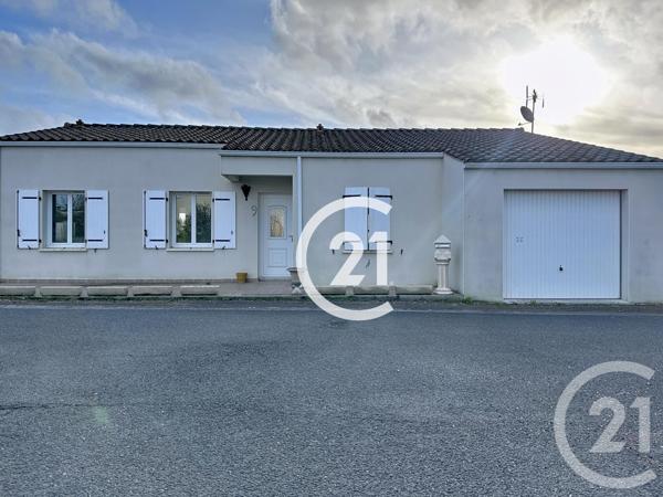 Maison à vendre  4 pièces - 105,50 m2 CHERAC - 17