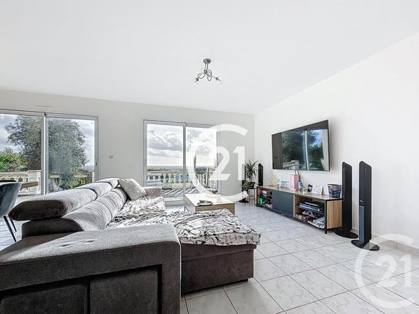 Maison à vendre  4 pièces - 105,50 m2 CHERAC - 17