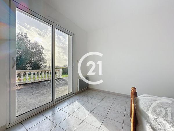 Maison à vendre  4 pièces - 105,50 m2 CHERAC - 17