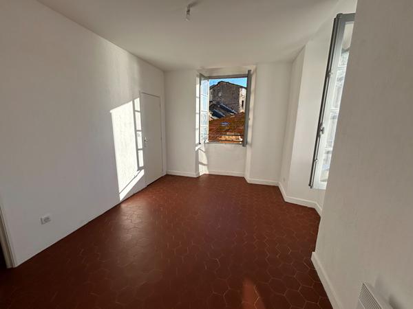 A LOUER - Appartement 2 pièces - Bastia, quartier Saint-Joseph