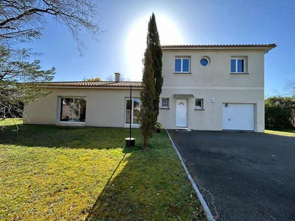 Maison Le Pian Medoc 6 pièce(s) 158.98 m2