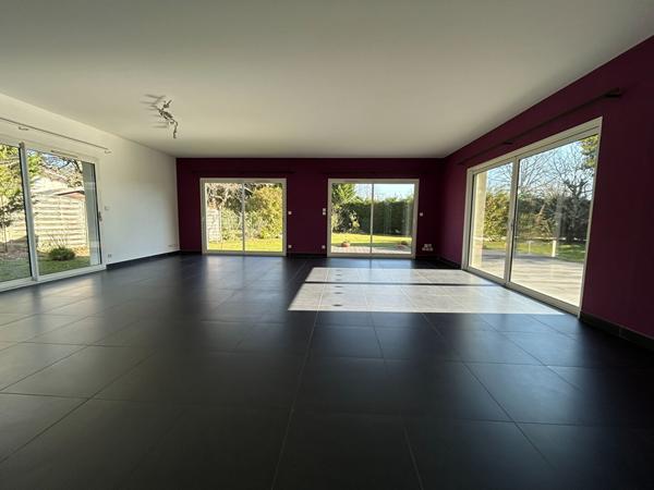 Maison Le Pian Medoc 6 pièce(s) 158.98 m2