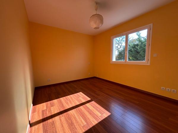 Maison Le Pian Medoc 6 pièce(s) 158.98 m2