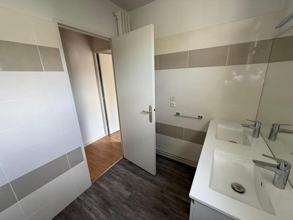 Appartement 5 pièce(s) 4 chambre(s) 120.51 m²