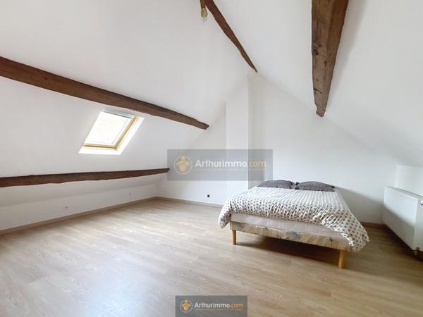 La Ferté-Gaucher (77320) Corps de Ferme rénové d'environ 310 m² avec dépendance d'environ 80 m²