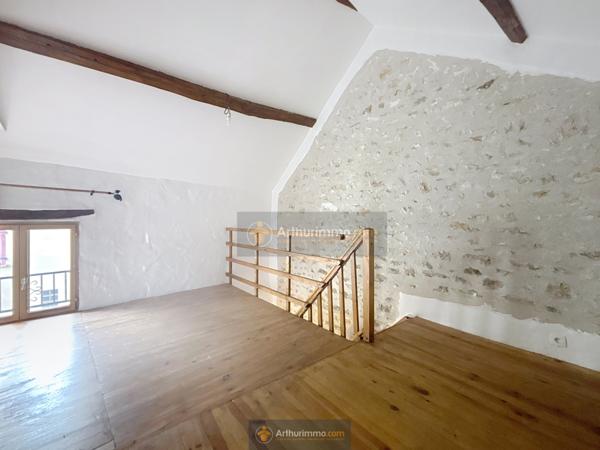 La Ferté-Gaucher (77320) Corps de Ferme rénové d'environ 310 m² avec dépendance d'environ 80 m²