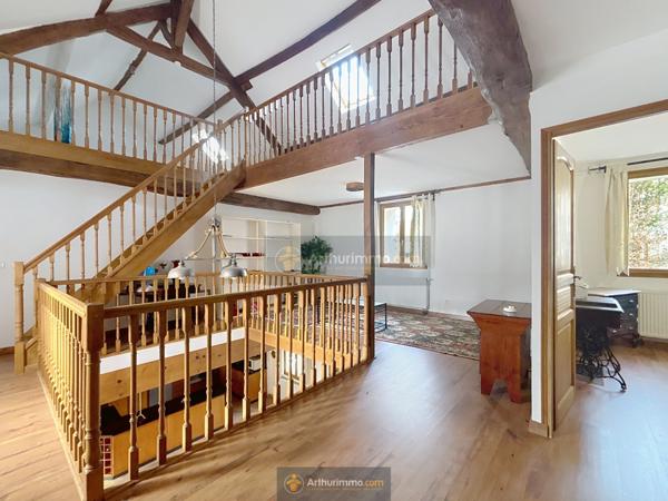 La Ferté-Gaucher (77320) Corps de Ferme rénové d'environ 310 m² avec dépendance d'environ 80 m²