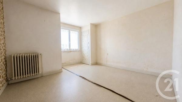 Appartement T4 à vendre  4 pièces - 74,22 m 2   ST BONNET EN CHAMPSAUR  - 05