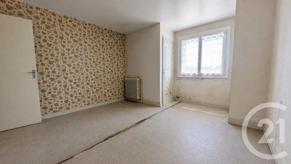 Appartement T4 à vendre  4 pièces - 74,22 m 2   ST BONNET EN CHAMPSAUR  - 05