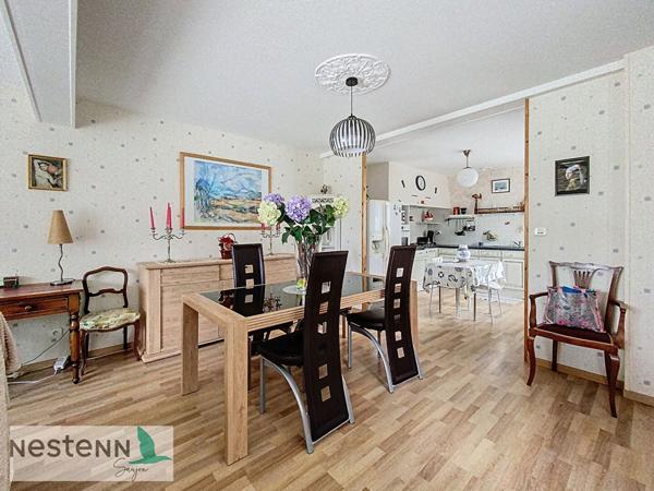 Maison + 3 T1 de rapport à vendre, 248 m² en tout avec 800 m² de terrain au centre ville de Saujon