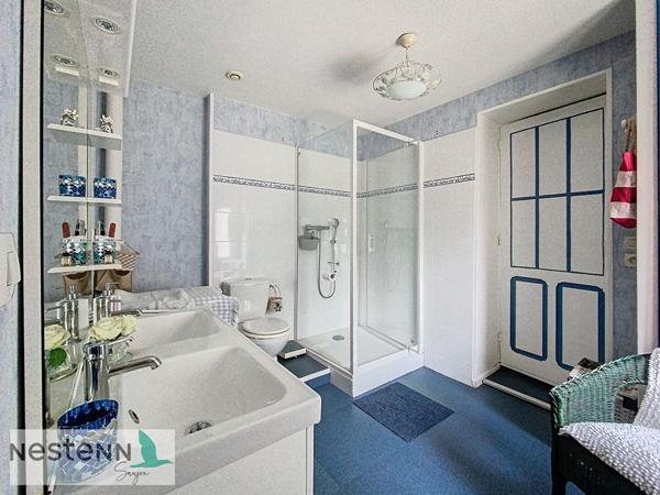 Maison + 3 T1 de rapport à vendre, 248 m² en tout avec 800 m² de terrain au centre ville de Saujon