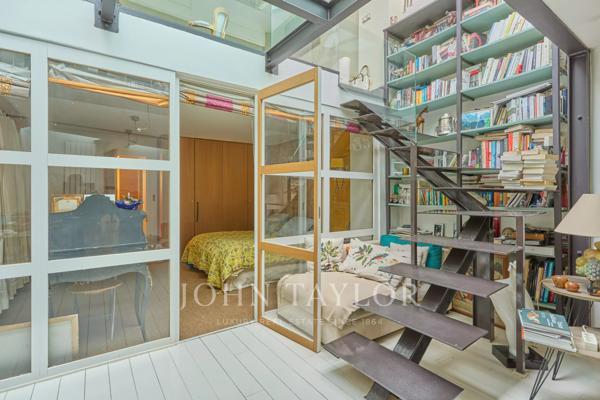 RARE — Duplex de réception avec entrée particulière au cœur du Triangle d'Or de la Muette (Quartier OCDE)
