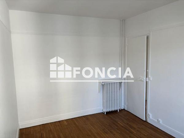 Location Appartement 2 pièces 40.1 m² - 114 BIS AVENUE DE SAINT OUEN Paris 75018