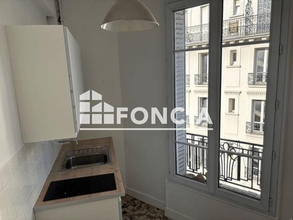 Location Appartement 2 pièces 40.1 m² - 114 BIS AVENUE DE SAINT OUEN Paris 75018