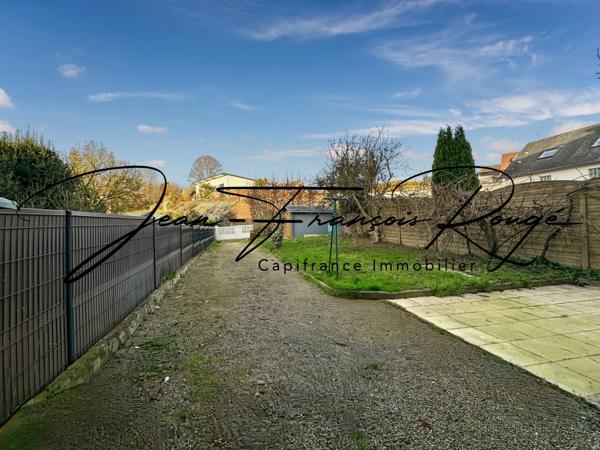 Agneaux, proches des commerces, maison mitoyenne de 112 m² avec trois chambres