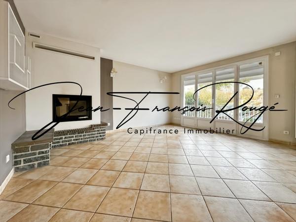 Agneaux, proches des commerces, maison mitoyenne de 112 m² avec trois chambres