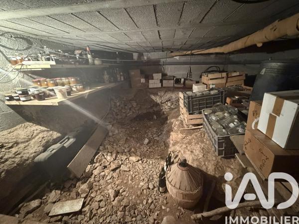 Maison à vendre 5 pièces 168 m² Nîmes
