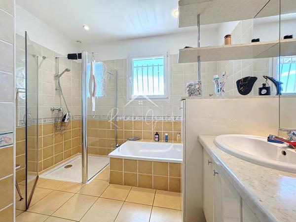 Millau (12100) VILLA F5 140 M² SUR SON TERRAIN DE 894 M²