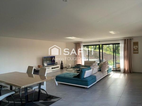 MAISON CONTEMPORAINE AVEC VUE PANORAMIQUE TYPE 6