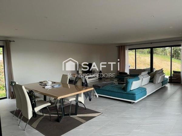 MAISON CONTEMPORAINE AVEC VUE PANORAMIQUE TYPE 6