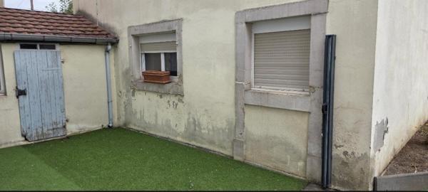 Immeuble et maison à rénover, à repenser entièrement sur un seul lot