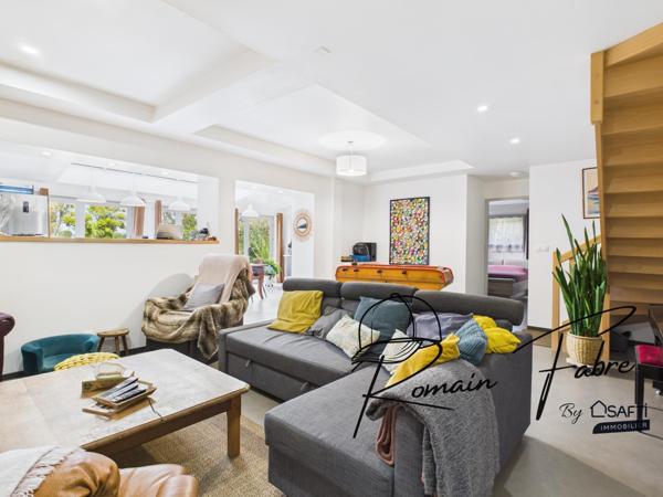 Complexe de 10 logements avec patio central et piscine « Face Mont Saint Michel »