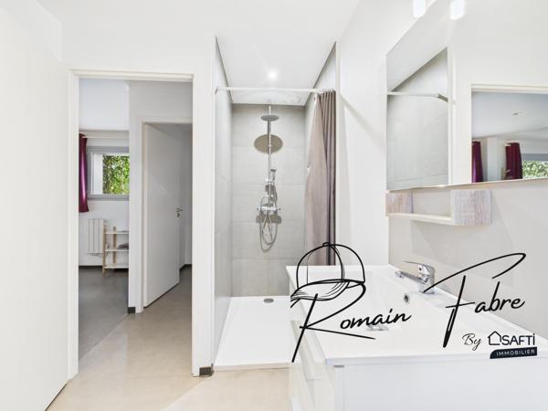 Complexe de 10 logements avec patio central et piscine « Face Mont Saint Michel »