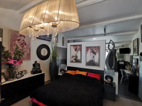 Hyères (83400) Propriété exceptionnelle sur Hyères.