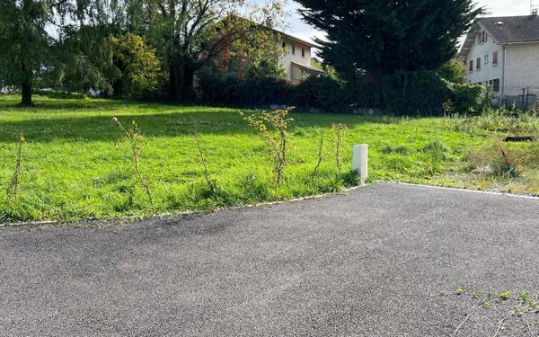 Terrain à vendre    Nernier