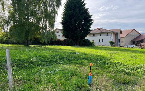 Terrain à vendre    Nernier